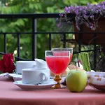 Degli Amici Hotell 3*