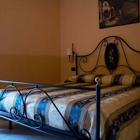Degli Amici Otel