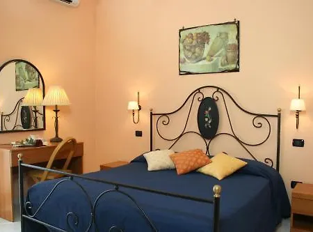 Hotel Degli Amici 3*