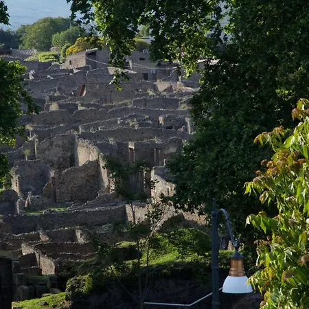 Degli Amici Pompei